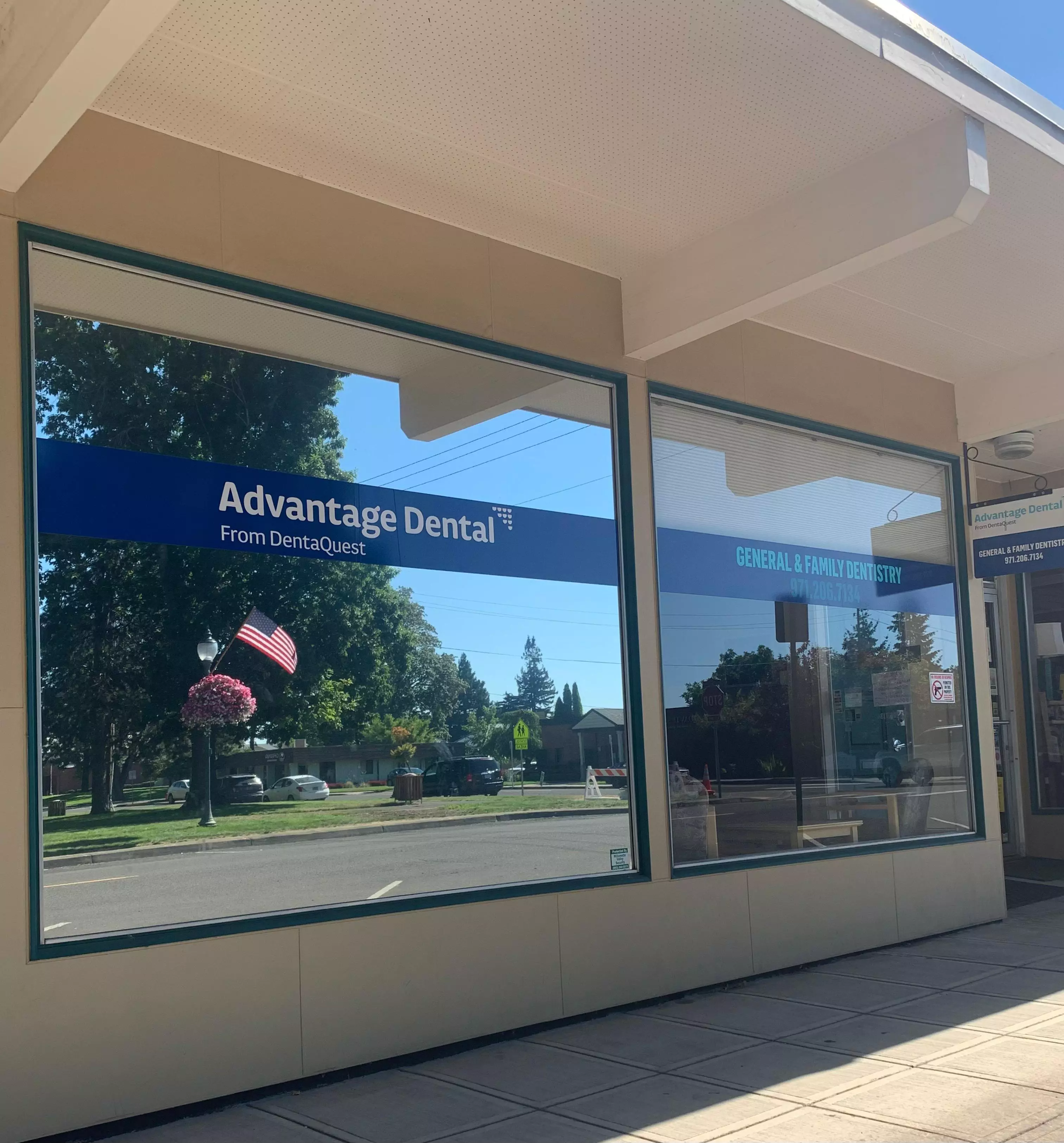 Advantage Dental+ Canby Storefront