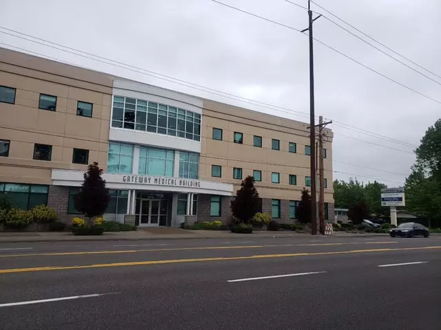 Advantage Dental+ Portland Gateway storefront.